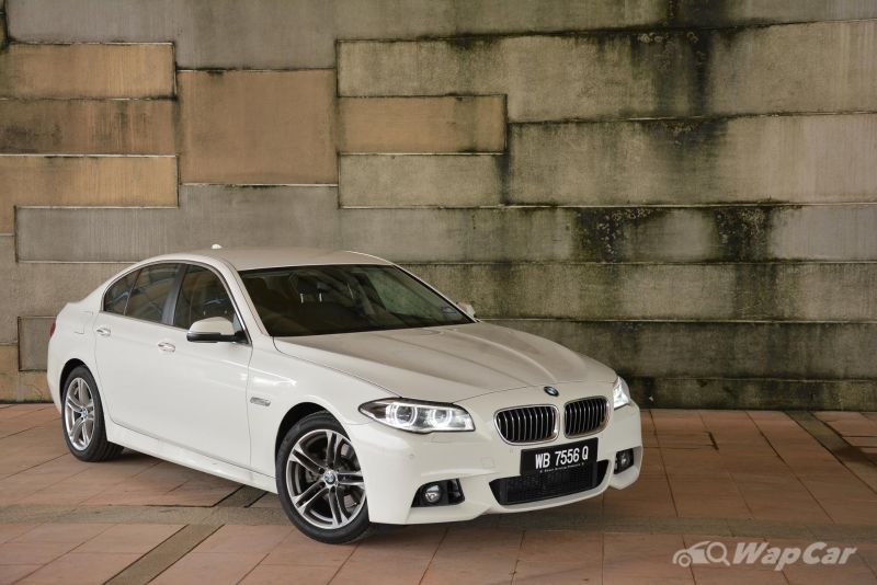 download BMW 5 520i able workshop manual