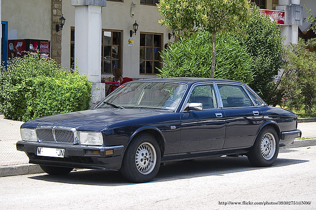 download JAGUAR XJ6 XJ40 able workshop manual