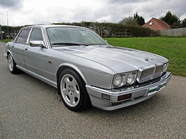 download JAGUAR XJ6 XJ40 able workshop manual