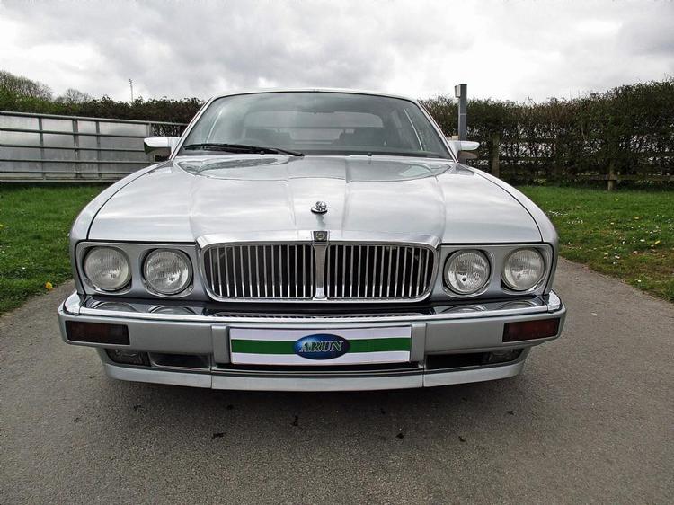 download JAGUAR XJ6 XJ40 able workshop manual