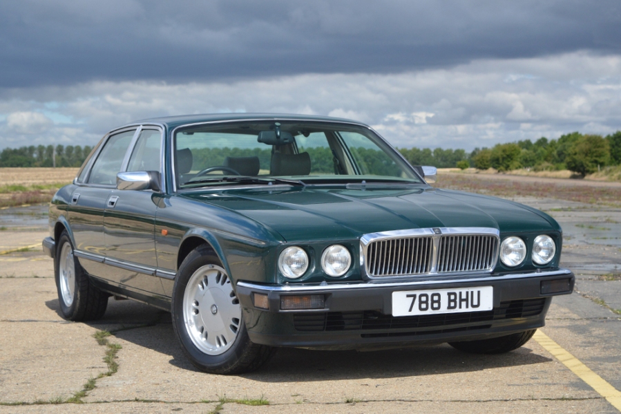 download JAGUAR XJ6 XJ40 able workshop manual