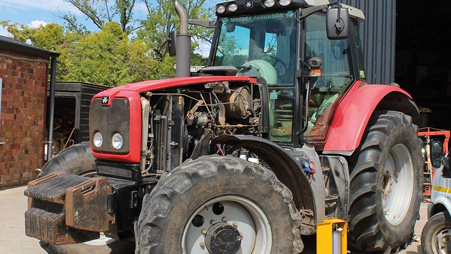 download Massey Ferguson 200 tractor workshop manual