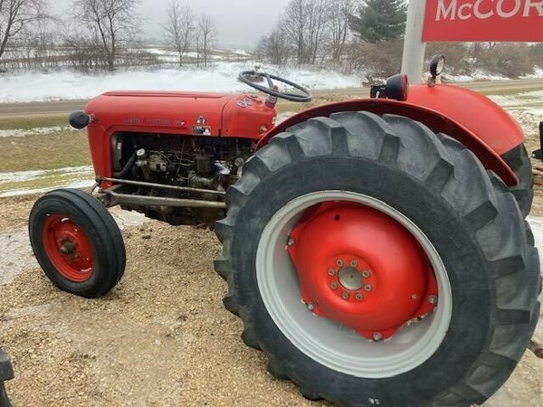 download Massey Ferguson MF35 1964 tractor workshop manual