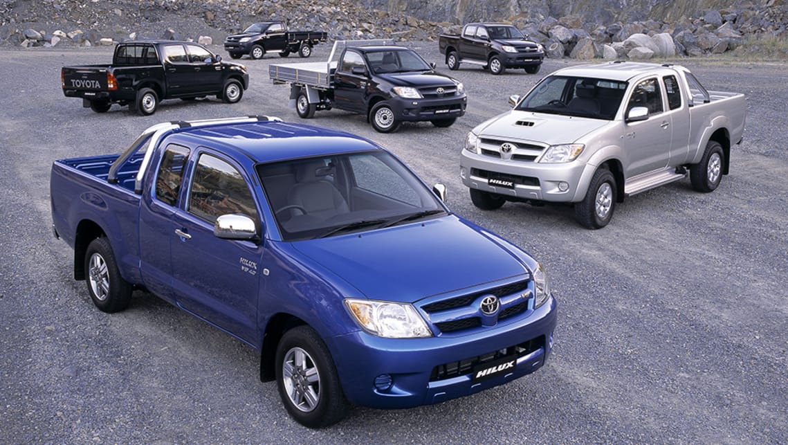 download Toyota Hilux 4WD 2WD workshop manual